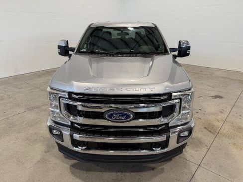 Used 2021 Ford F250 XLT w/ XLT Premium Package AWD/4WD image 4