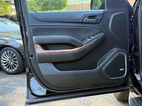 Used 2018 Chevrolet Tahoe Premier image 9