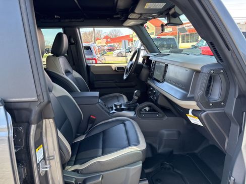 New 2025 Ford Bronco Big Bend w/ Black Diamond Package AWD/4WD image 31