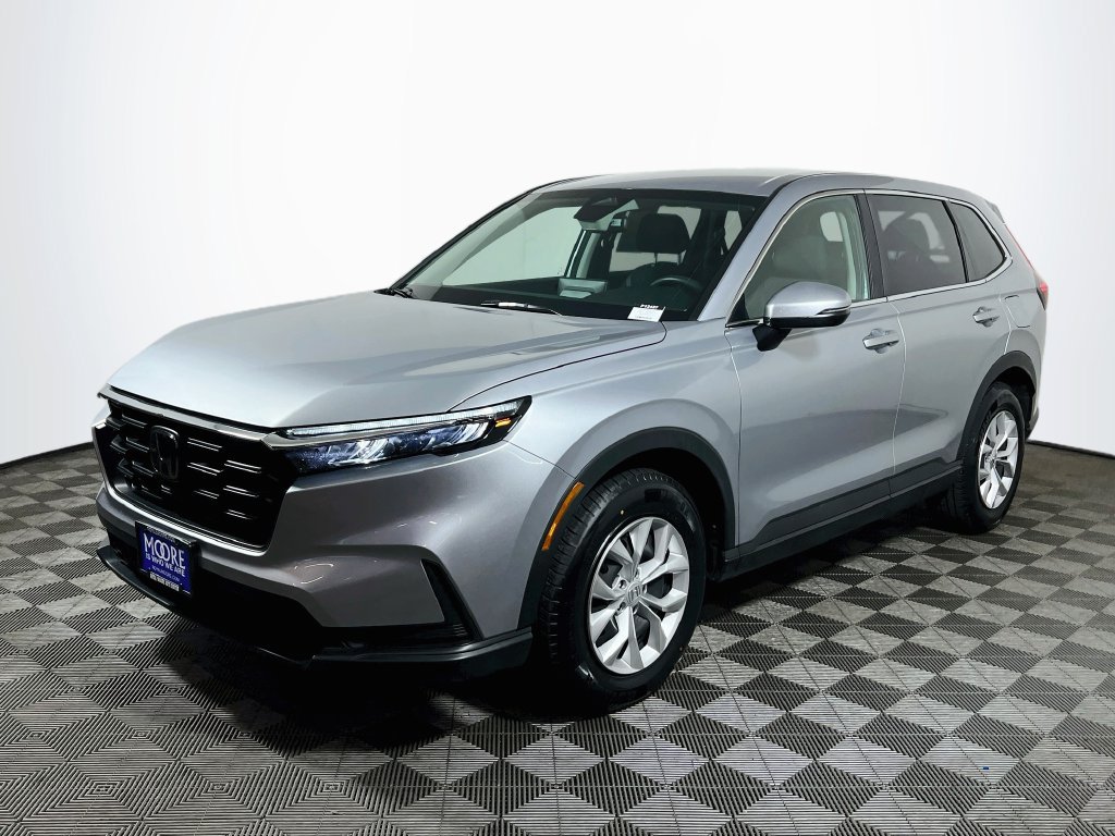 Used 2025 Honda CR-V LX image 3