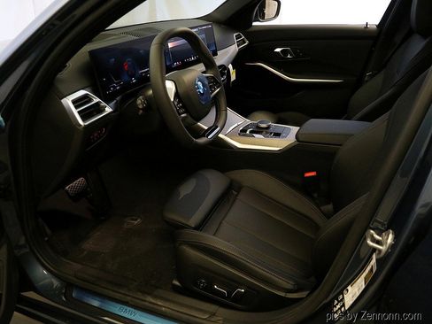 Used 2025 BMW 330i xDrive Sedan w/ Premium Package image 11