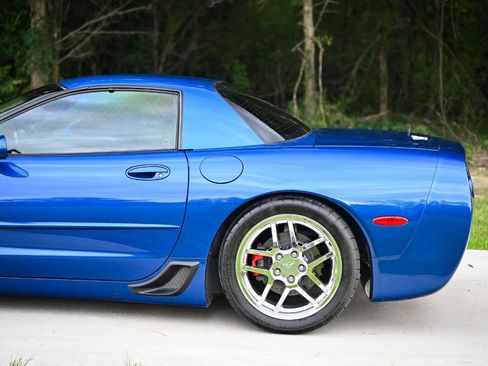 Used 2003 Chevrolet Corvette Z06 w/ Memory Package, 3 Drivers RWD image 38