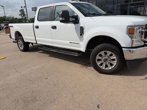 Used 2022 Ford F250 XLT image 2