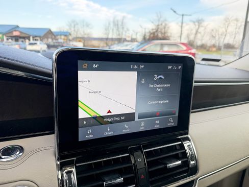 Used 2020 Lincoln Navigator L Reserve w/ Luxury Package image 16