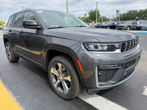 New 2026 Jeep Grand Cherokee Limited AWD/4WD image 3