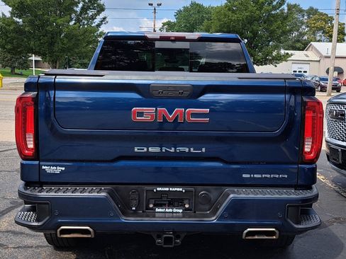 Used 2019 GMC Sierra 1500 Denali w/ Technology Package AWD/4WD image 3