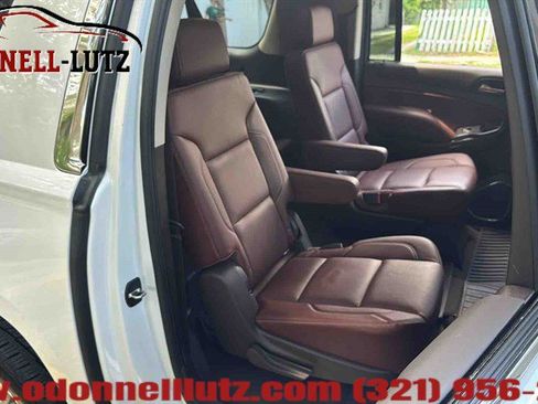 Used 2020 Chevrolet Suburban Premier image 17