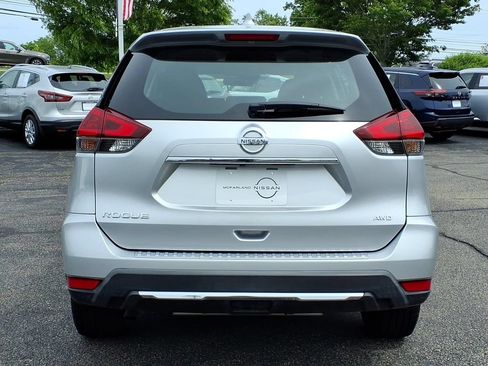 Used 2019 Nissan Rogue S AWD/4WD image 4