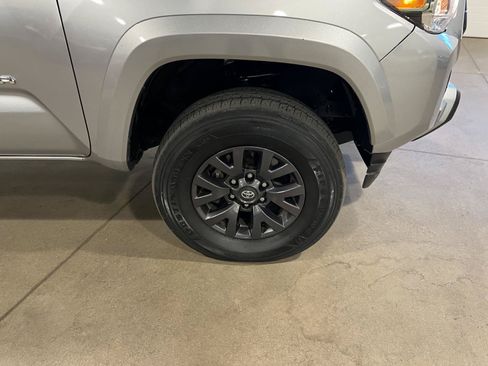 Used 2023 Toyota Tacoma SR5 w/ Technology Package AWD/4WD image 38