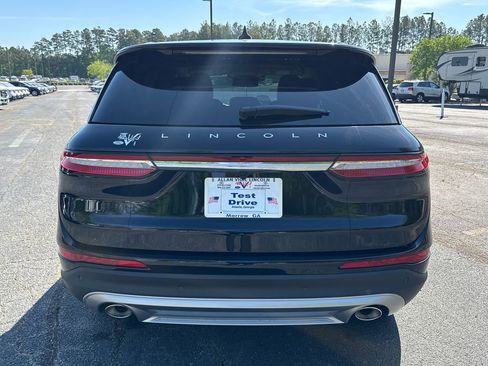 New 2026 Lincoln Corsair Premiere image 6