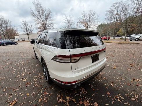 Certified 2023 Lincoln Aviator Reserve w/ Equipment Group 201A image 6