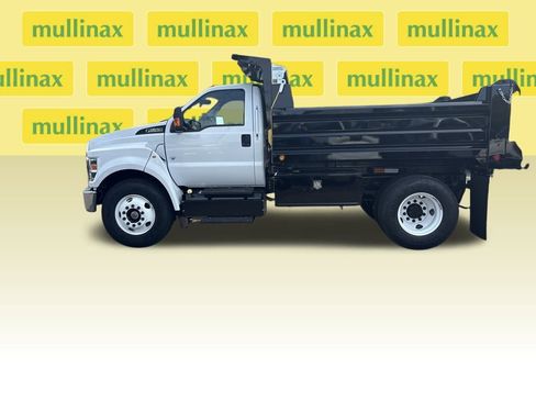 New 2026 Ford F650 2WD Regular Cab Super Duty image 9