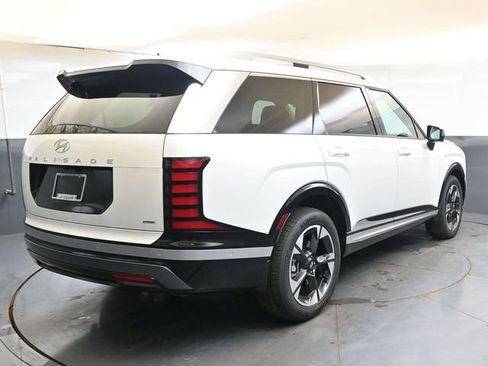Used 2026 Hyundai Palisade Limited AWD/4WD image 5