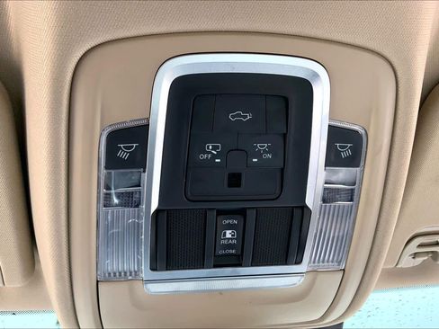 Used 2021 RAM 1500 Laramie image 32