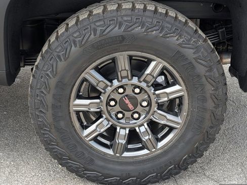 New 2026 GMC Sierra 1500 AT4X image 9