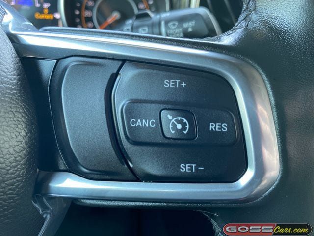 Used 2022 Jeep Wrangler Unlimited Sahara AWD/4WD image 18