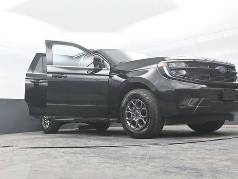 Certified 2025 Ford Expedition Max Active AWD/4WD image 32
