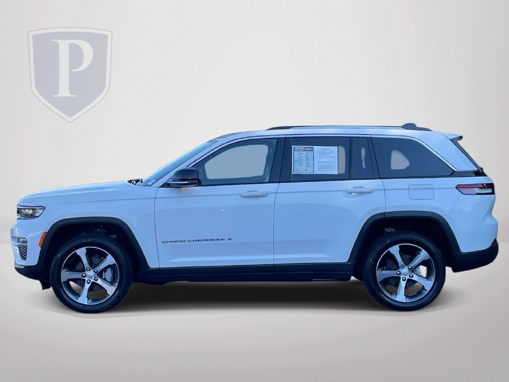 Used 2023 Jeep Grand Cherokee Limited AWD/4WD image 5