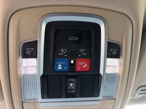 Used 2021 RAM 1500 Laramie AWD/4WD image 27
