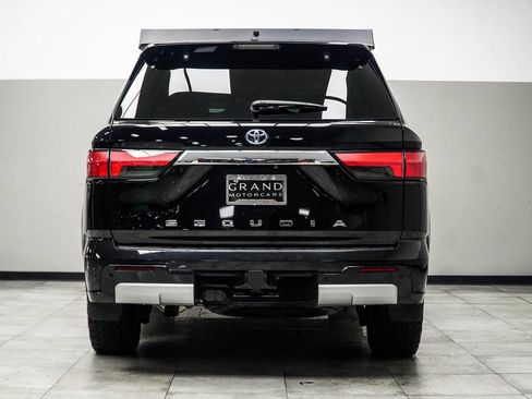 Used 2023 Toyota Sequoia Limited w/ Tow Technology Package AWD/4WD image 12