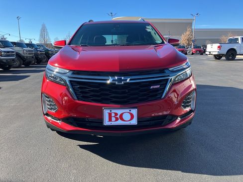 Used 2022 Chevrolet Equinox RS w/ LPO, Floor Liner Package image 2