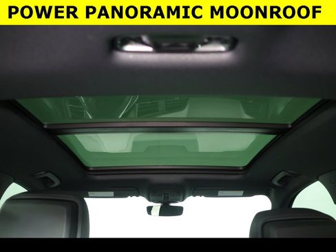 Used 2023 Audi Q3 2.0T Premium image 2