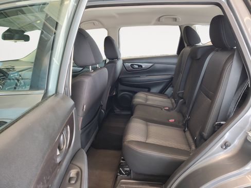 Used 2019 Nissan Rogue S FWD image 23