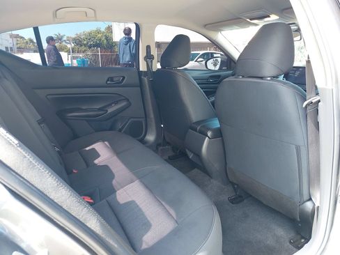 Used 2025 Nissan Altima 2.5 S FWD image 11