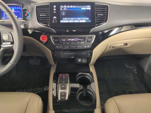 Used 2020 Honda Pilot Touring image 54