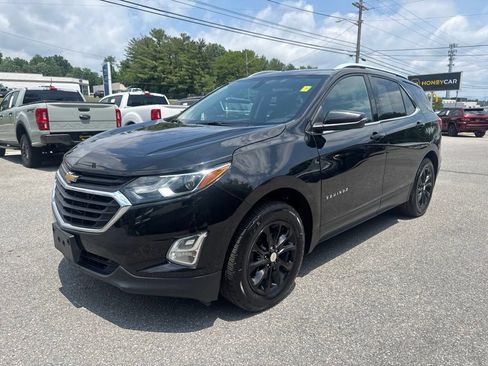 Used 2018 Chevrolet Equinox LT w/ Sun & Infotainment Package AWD/4WD image 3