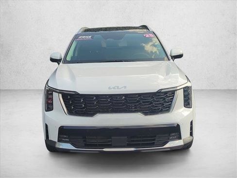 Used 2025 Kia Sorento SX FWD image 2