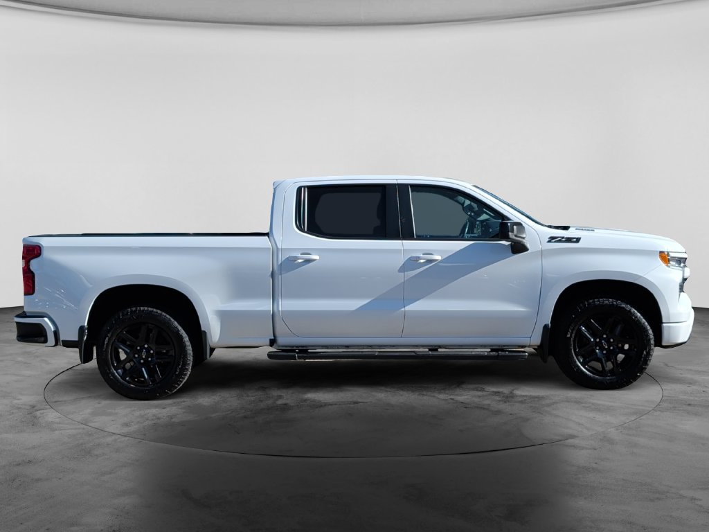 Used 2024 Chevrolet Silverado 1500 RST w/ Z71 Off-Road Package AWD/4WD image 8