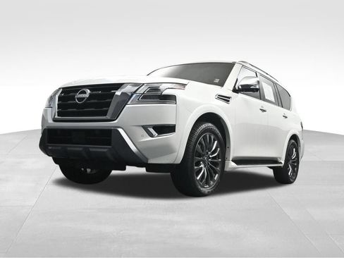 Used 2024 Nissan Armada Platinum w/ Captain's Chairs Package RWD image 26
