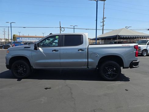 Certified 2026 Chevrolet Silverado 1500 LT Trail Boss w/ LPO, Dark Essentials Package AWD/4WD image 32