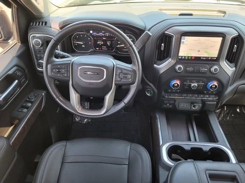 Used 2022 GMC Sierra 1500 Denali AWD/4WD image 12