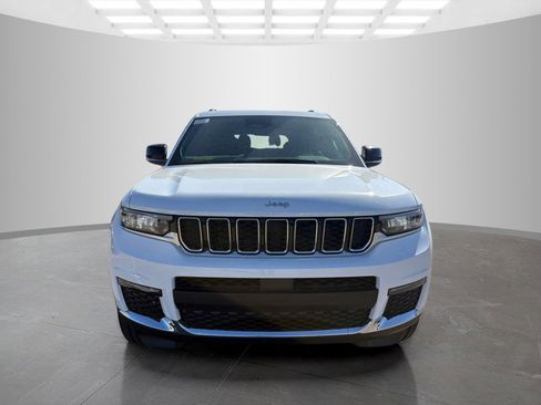 New 2025 Jeep Grand Cherokee L Limited w/ MOPAR Finishing Package AWD/4WD image 8