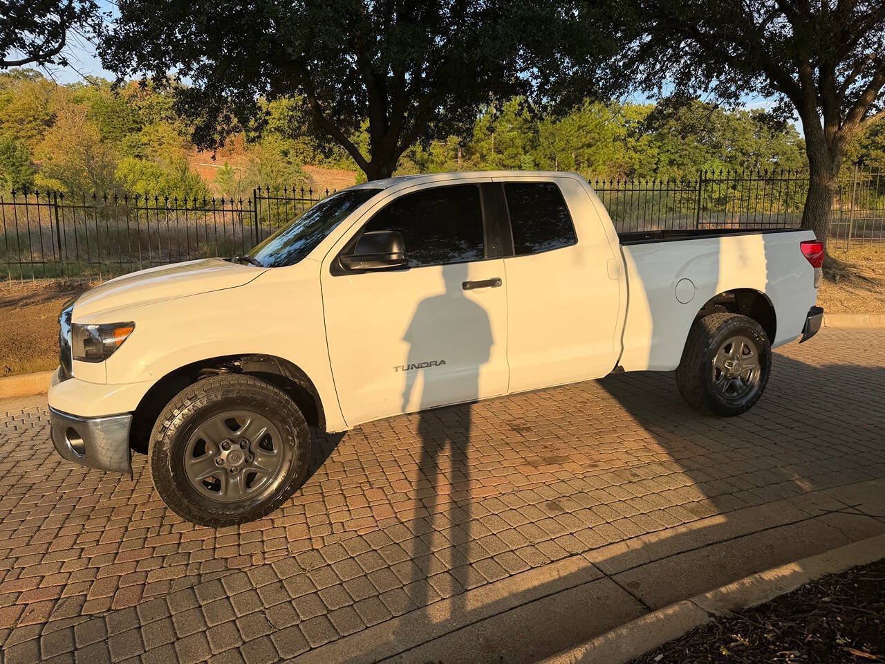 Used 2010 Toyota Tundra 2WD Double Cab image 6