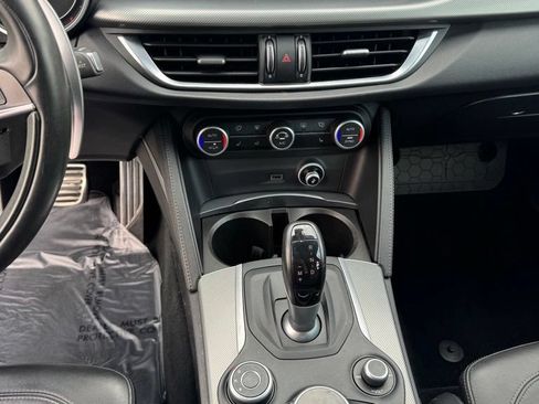 Used 2019 Alfa Romeo Stelvio Ti Sport w/ Quick Order Package 22S Sport AWD/4WD image 32
