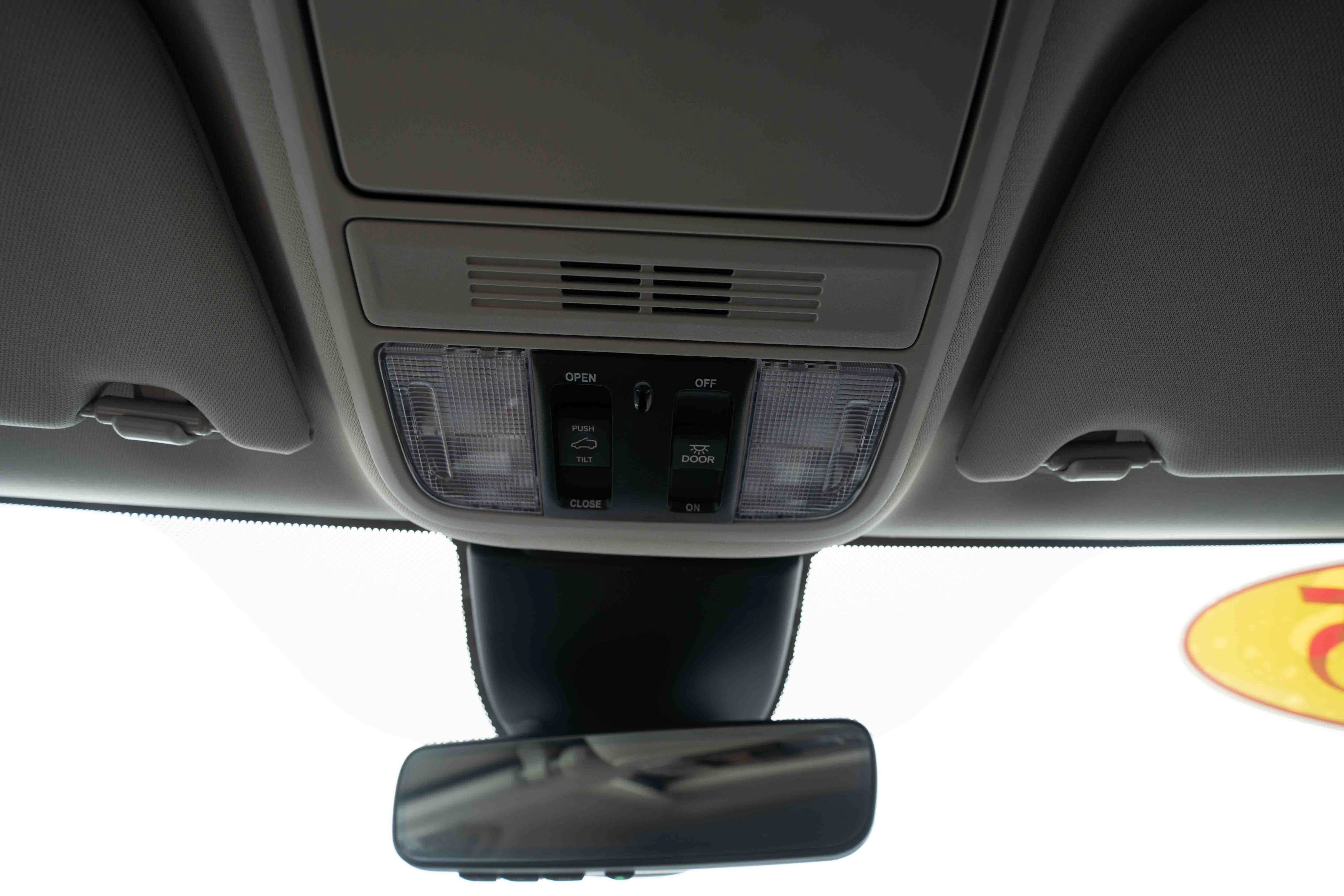 Used 2025 Honda Odyssey EX-L image 18