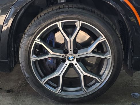 Used 2019 BMW X5 xDrive50i w/ M Sport Package AWD/4WD image 33