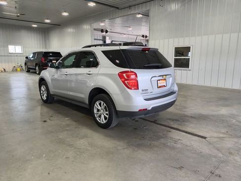 Used 2017 Chevrolet Equinox LT w/ Convenience Package AWD/4WD image 6
