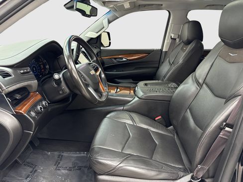 Used 2016 Cadillac Escalade Premium AWD/4WD image 17