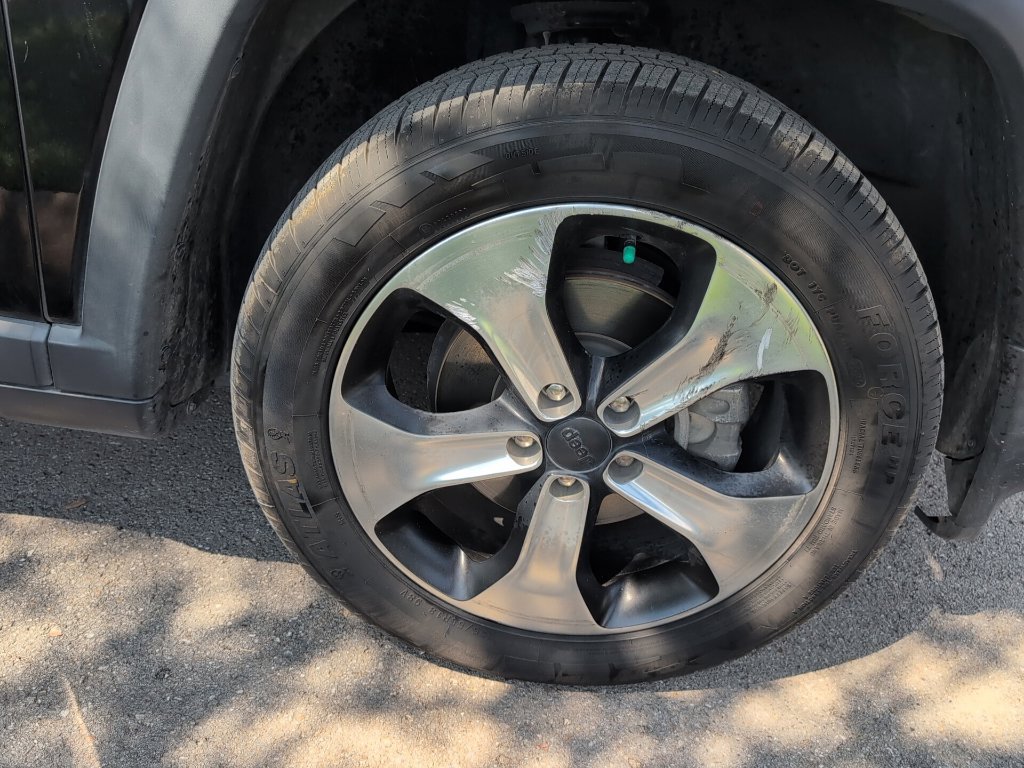Used 2018 Jeep Compass Latitude w/ Popular Equipment Group AWD/4WD image 36