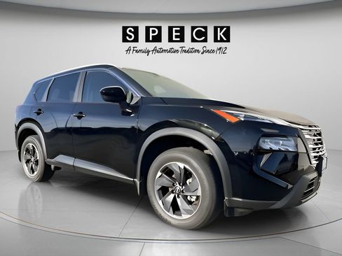 Used 2024 Nissan Rogue SV w/ SV Premium Package AWD/4WD image 7