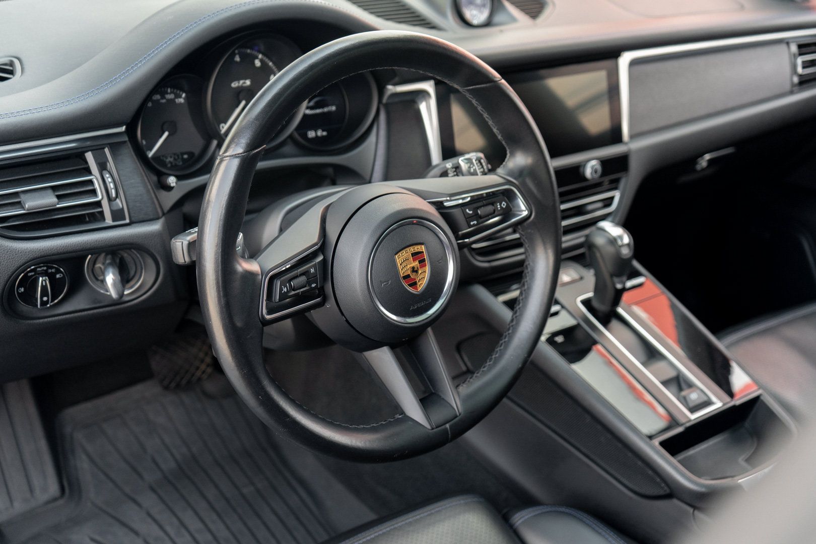 Used 2022 Porsche Macan GTS AWD/4WD image 15