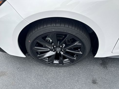 New 2025 Toyota Corolla SE image 9