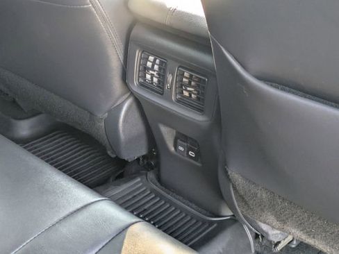 Used 2023 Toyota RAV4 XLE Premium image 32