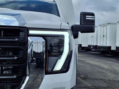 New 2025 GMC Sierra 3500 Pro w/ Convenience Package image 22