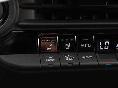 New 2026 Toyota Crown Signia AWD/4WD image 22