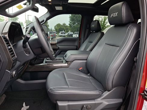 Used 2022 Ford F250 Lariat w/ Lariat Ultimate Package AWD/4WD image 16